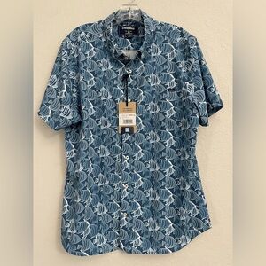 Chubbies Performance Friday Shirt The Aquaculture Fish Mens Large